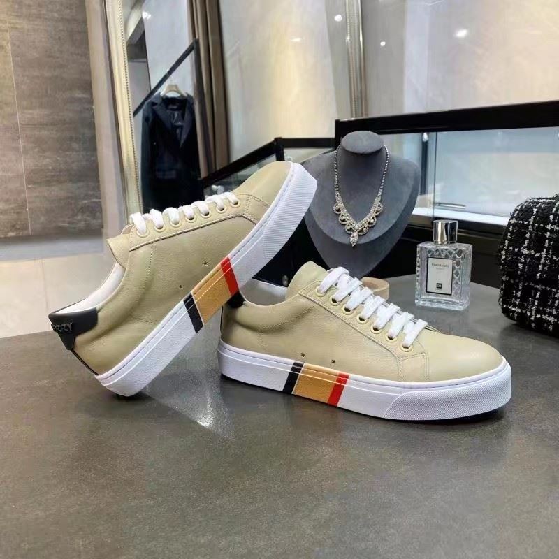 Burberry Low Shoes